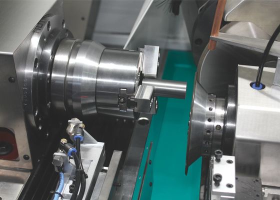 خطوة أسفل آلة CNC طحن آلة تحميل وتفريغ تلقائي